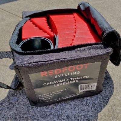 Load image into Gallery viewer, Redfoot Levelling Kit - 2 x Levellers, 2 x Chooks, 2 x Rubber Mats inc Carry Bag
